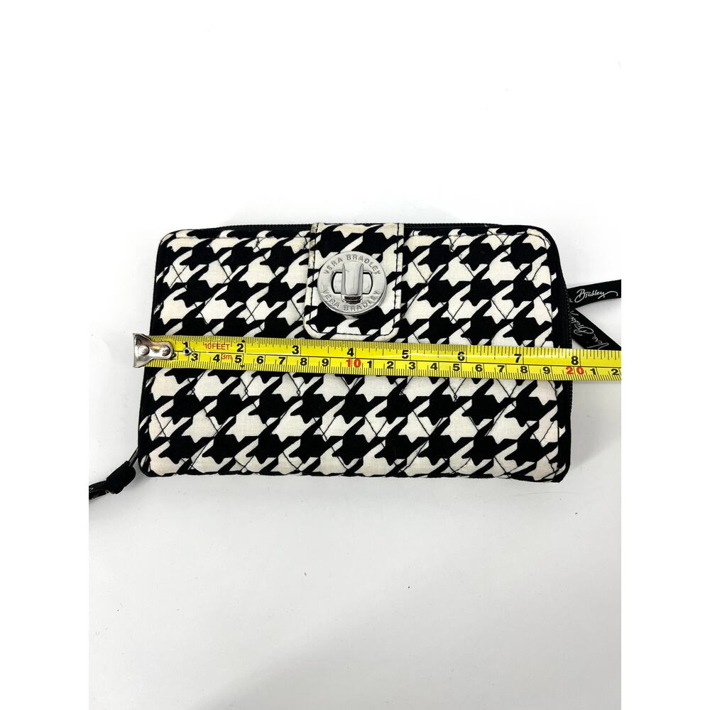 Vera Bradley Midnight Houndstooth Turn Latch Zip Around Wallet Preowned - Picture 5 of 6